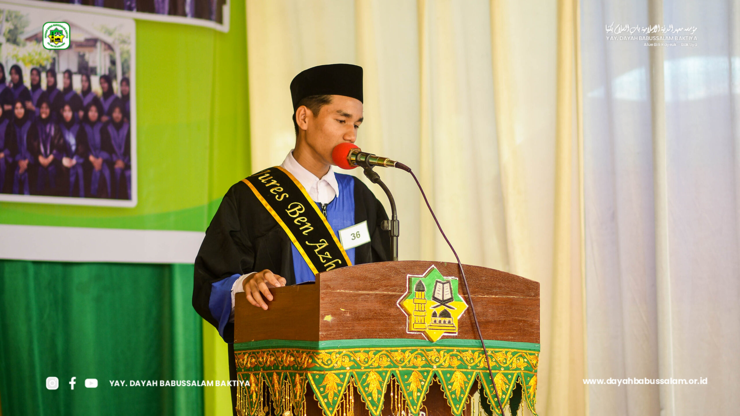WISUDA XII-10